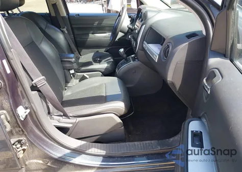 2014 Jeep Compass Latitude из США, поврежденный, VIN 1C4NJDEB7ED659682